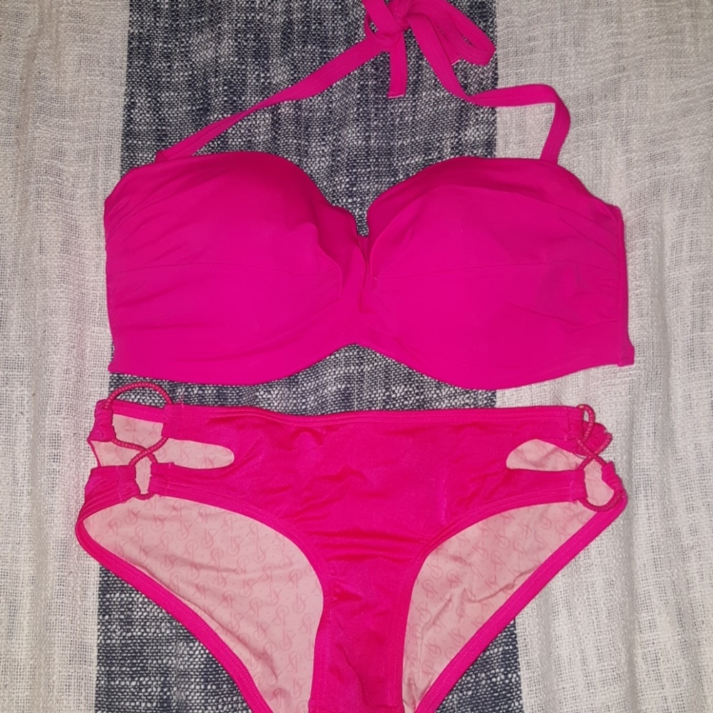 2 piece bikini 34DD top and Medium bottom